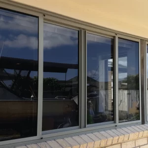 Cam Balkon